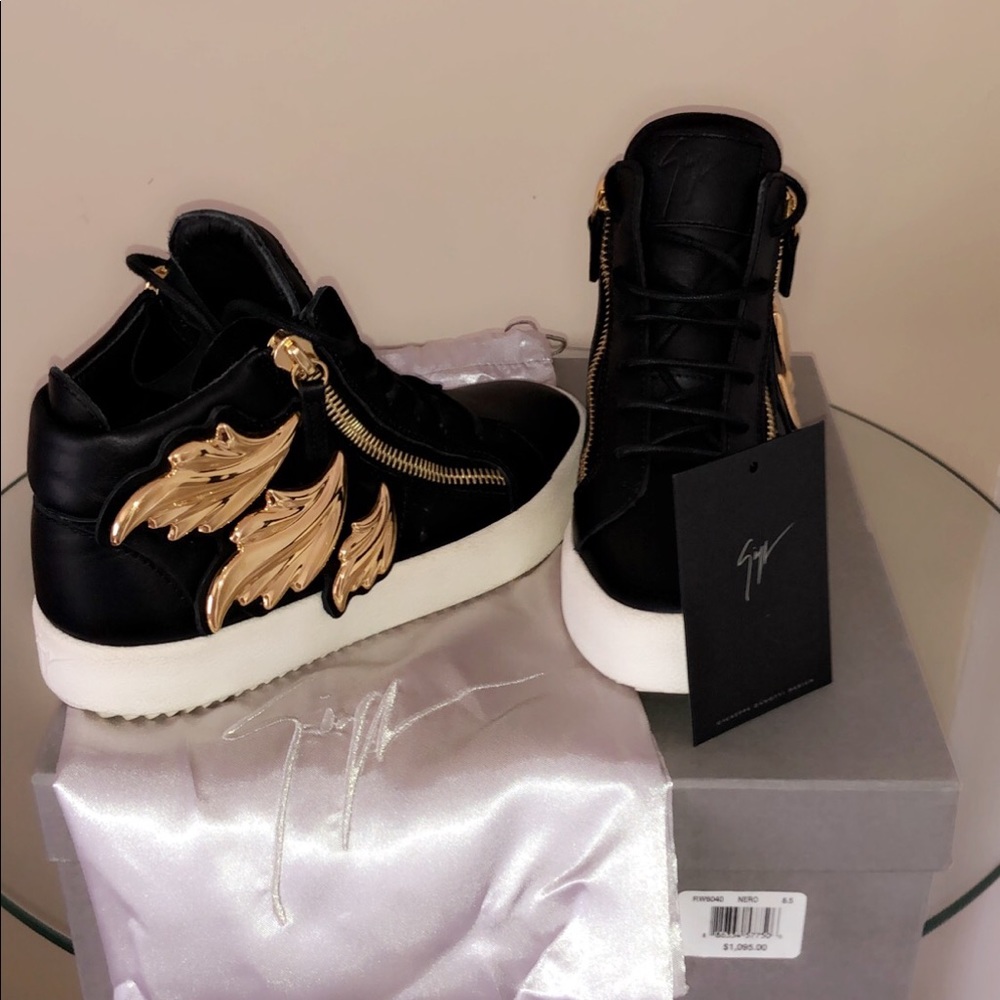 AUTHENTIC Giuseppe Tennis Shoes - Picture 1 of 1